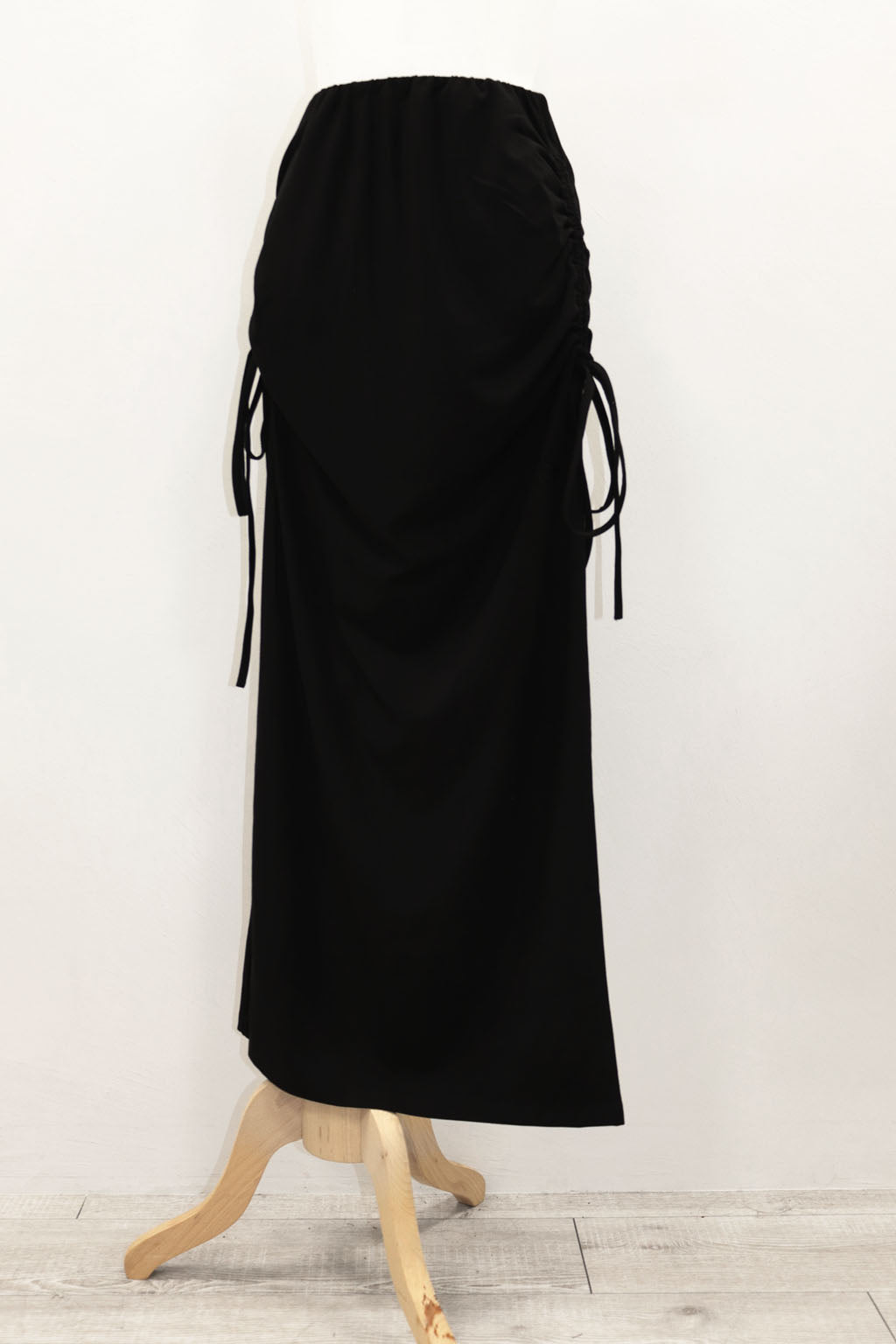 Side Drawstring Long Skirt Black
